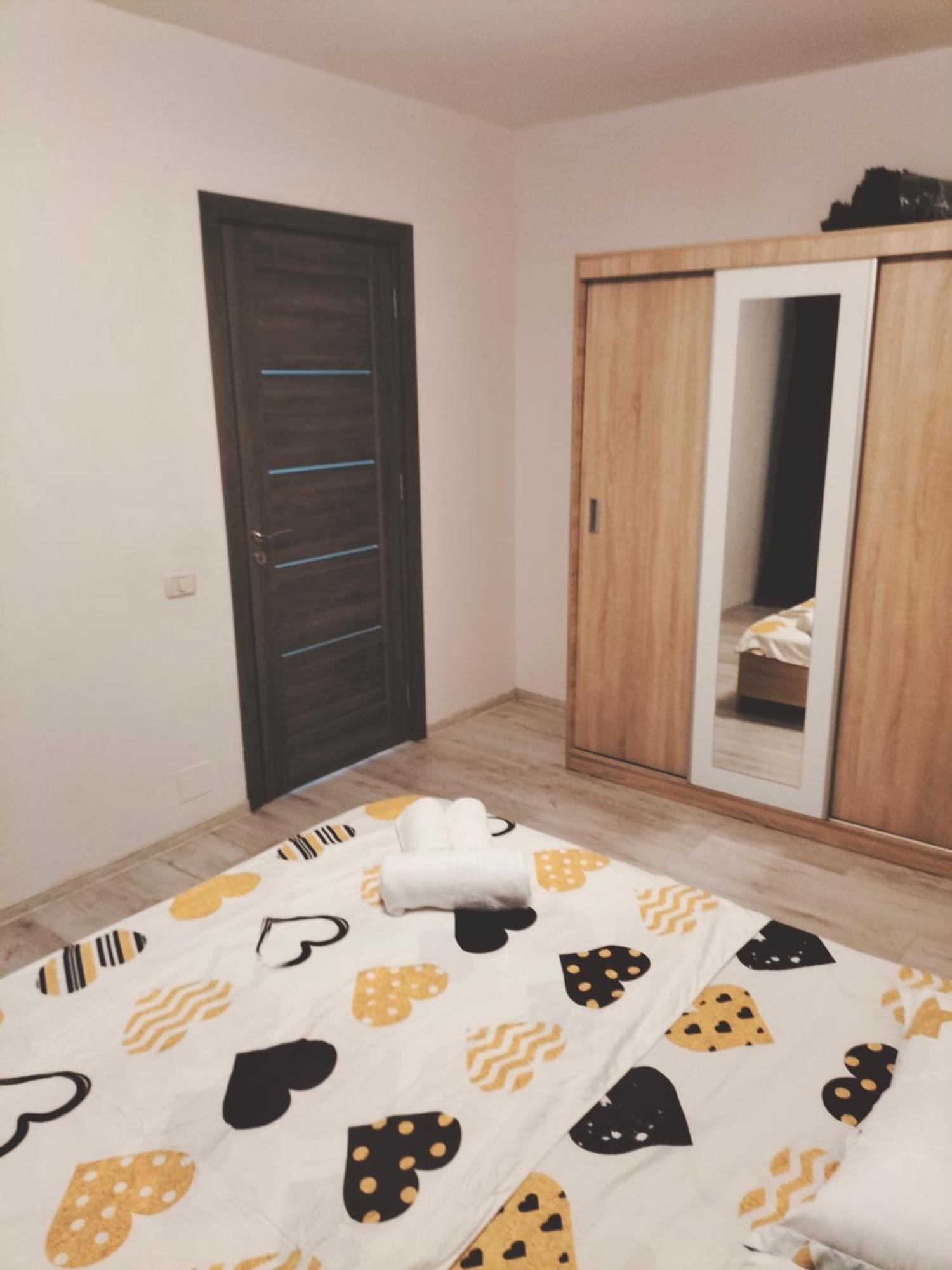 Lotus Area On Apartment Oradea Exterior photo