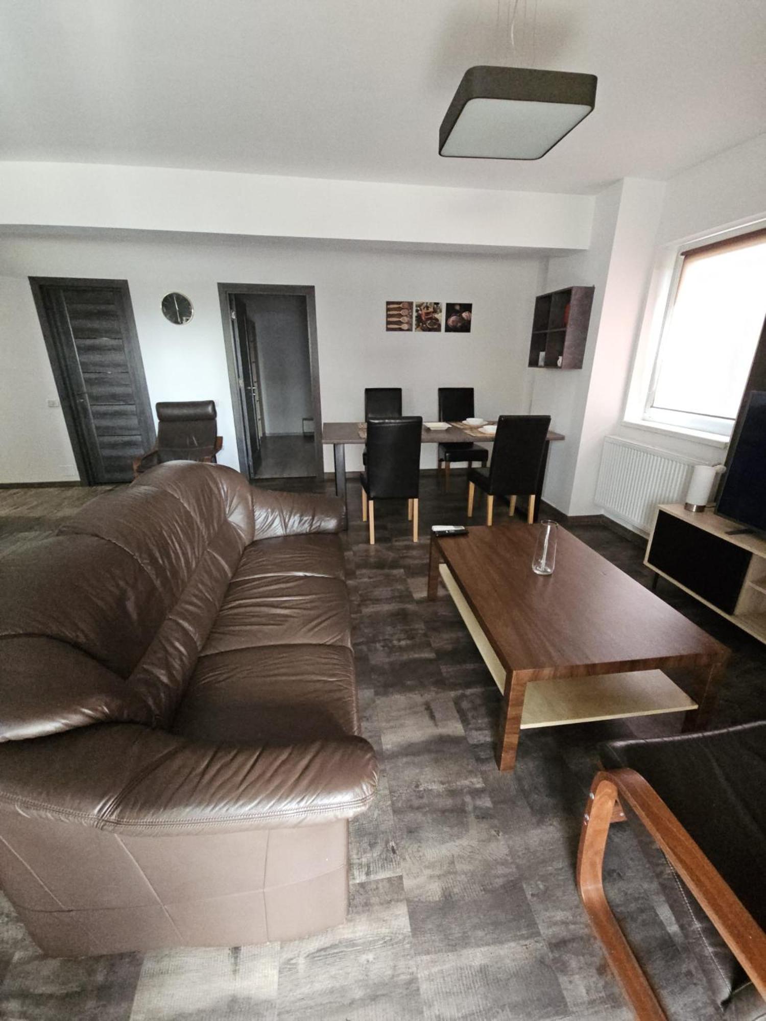 Lotus Area On Apartment Oradea Exterior photo